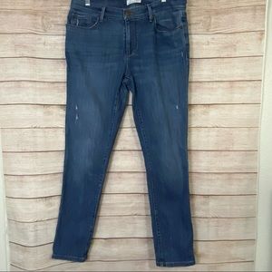 3/$15 Loft Made and Loved Relaxed Skinny Distressed Jeans Size 8